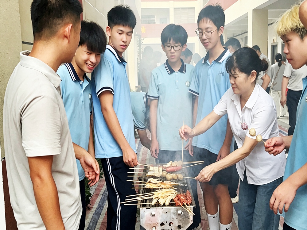 汕头厌学孩子管教机构怎么联系？本地寄宿素质培育机构盘点